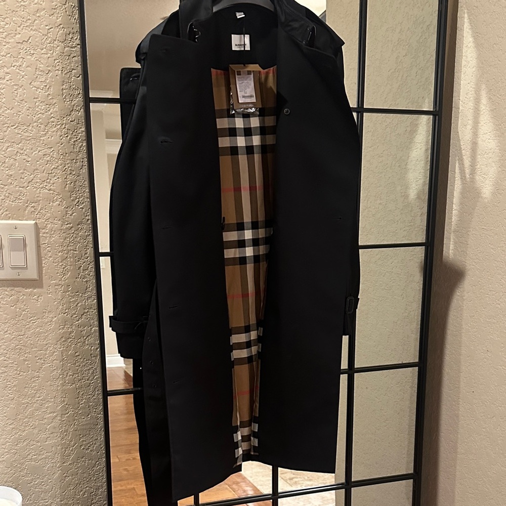 Woman’s Burberry Hillington Black Trench Coat with Signature Plaid Lining US 6 - Picture 1 of 12